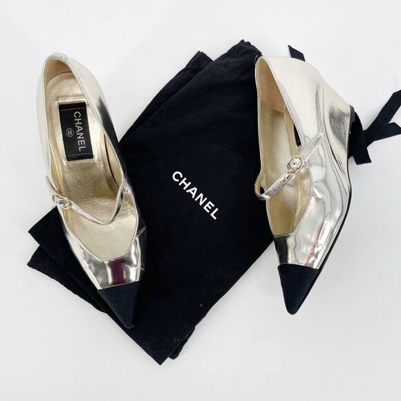 Chanel Laminated Metallic Calfskin Grosgrain Cap Toe CC Pointed Toe Wedge EU 37 - Picture 2 of 15